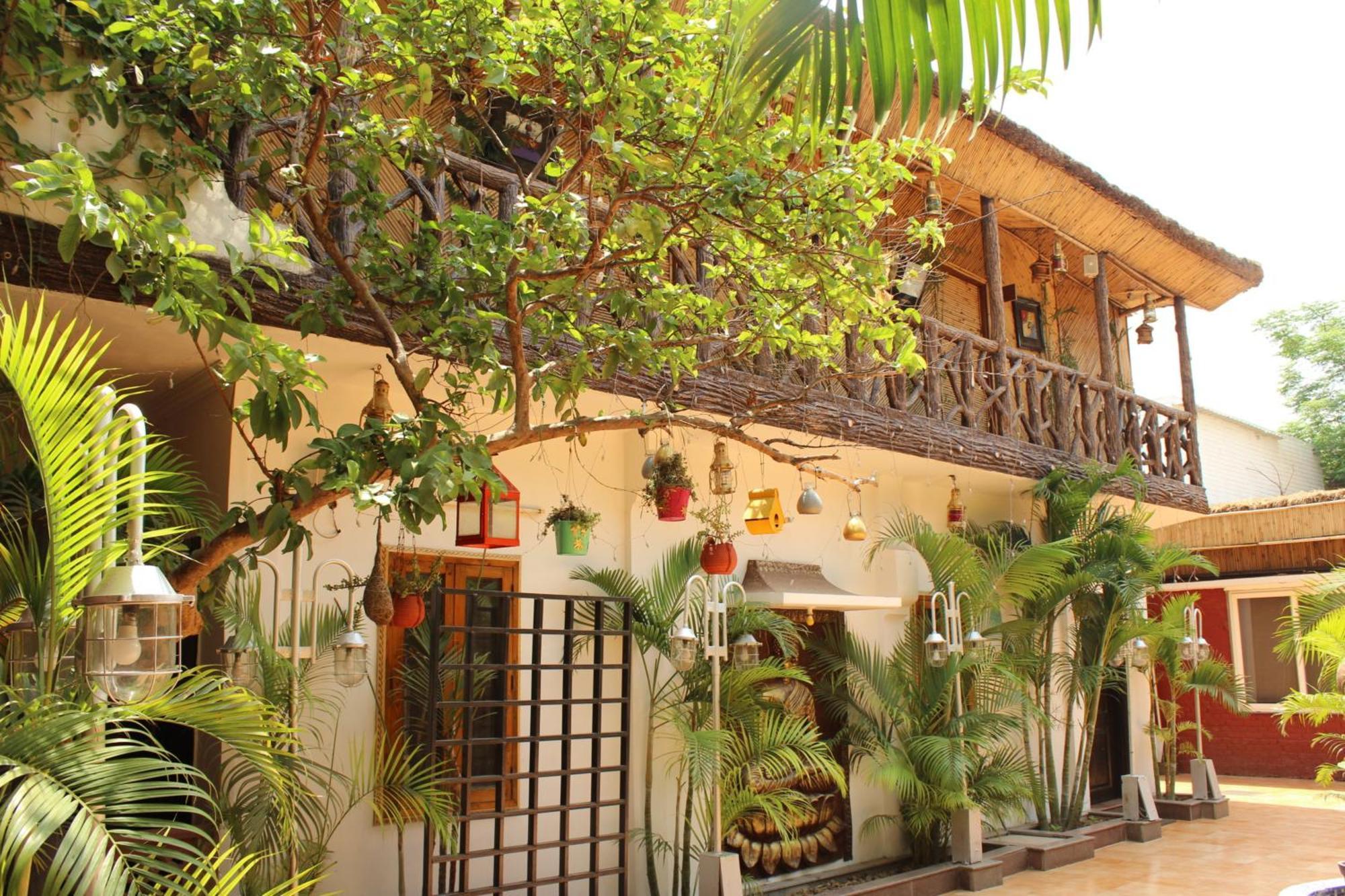 Heritage Hotel Lucknow Exterior photo