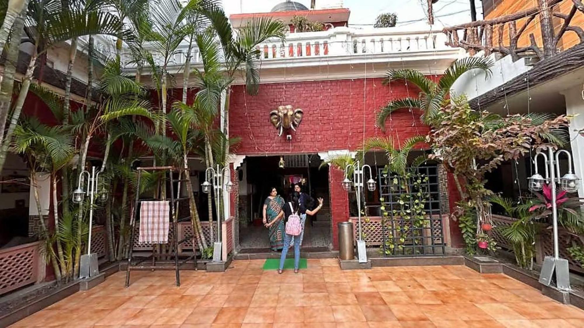 Heritage Hotel Lucknow Exterior photo