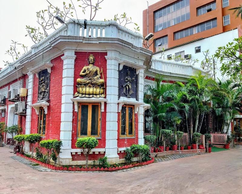 Heritage Hotel Lucknow Exterior photo